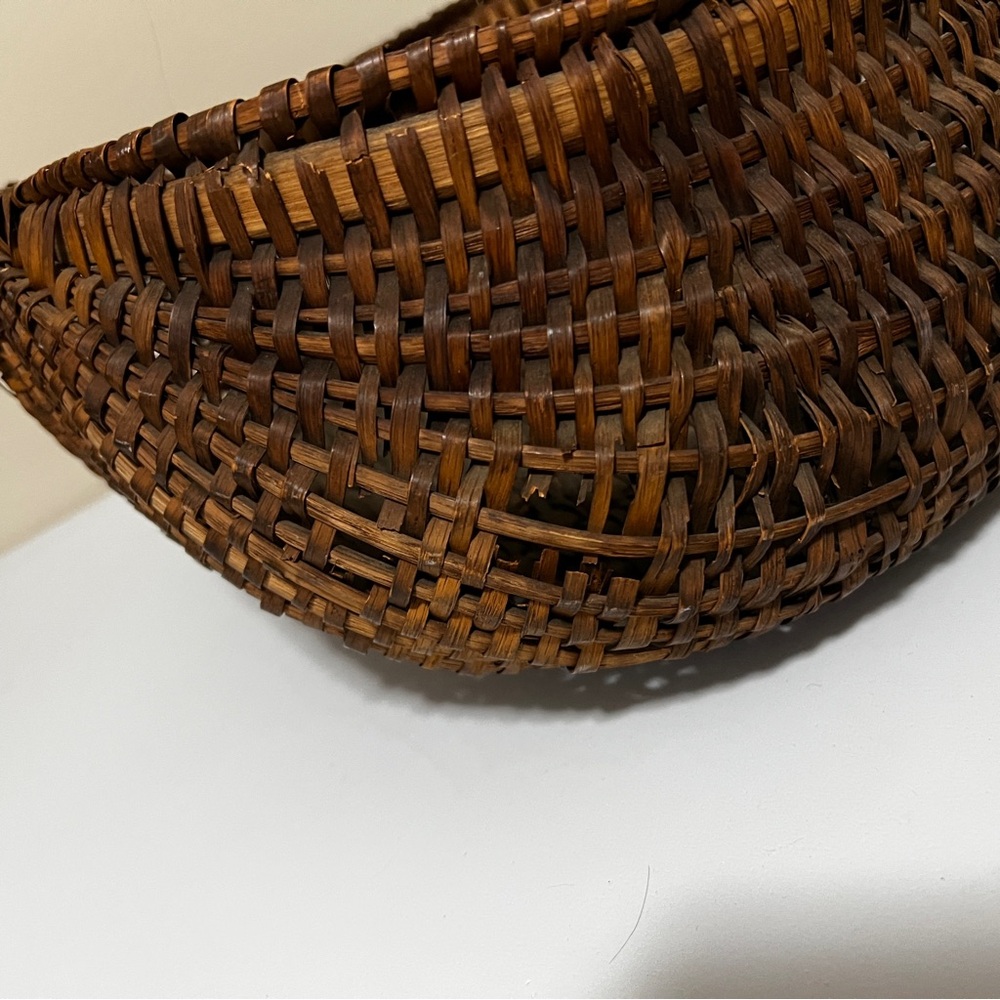 1800’s “buttocks basket” egg carrying basket. Antique Farmhouse Good condition - Picture 7 of 10